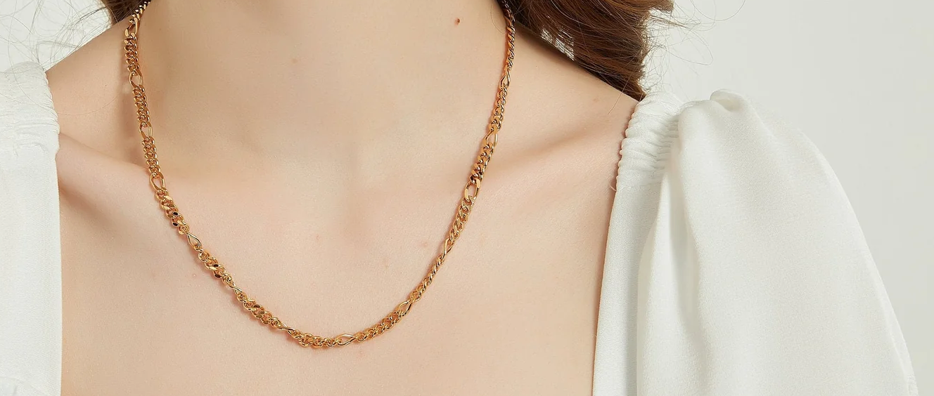 The Beauty of the 5mm Scarlett Twisted Chain