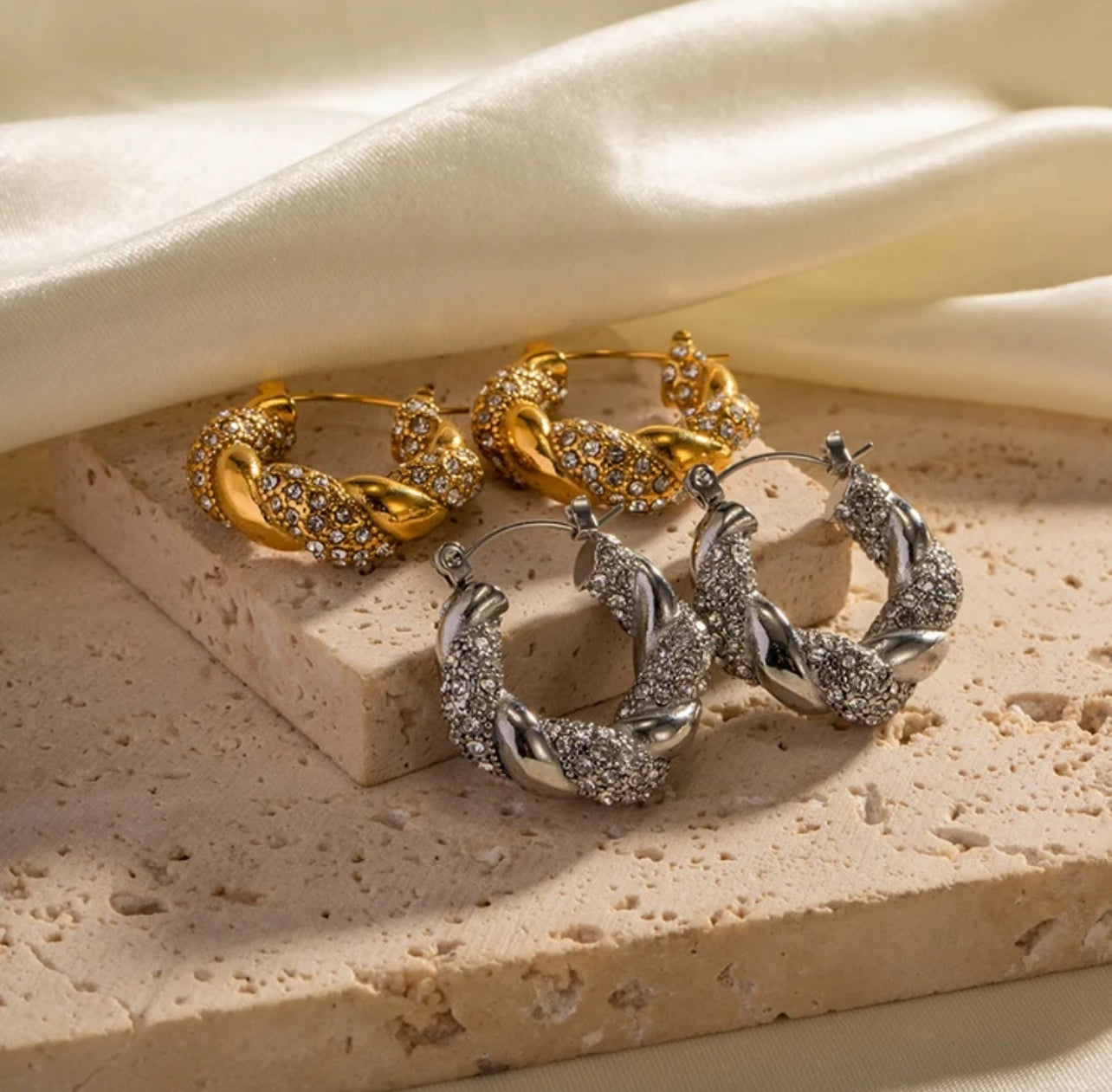 Bella Signature Hoops Earing Adascious Empire