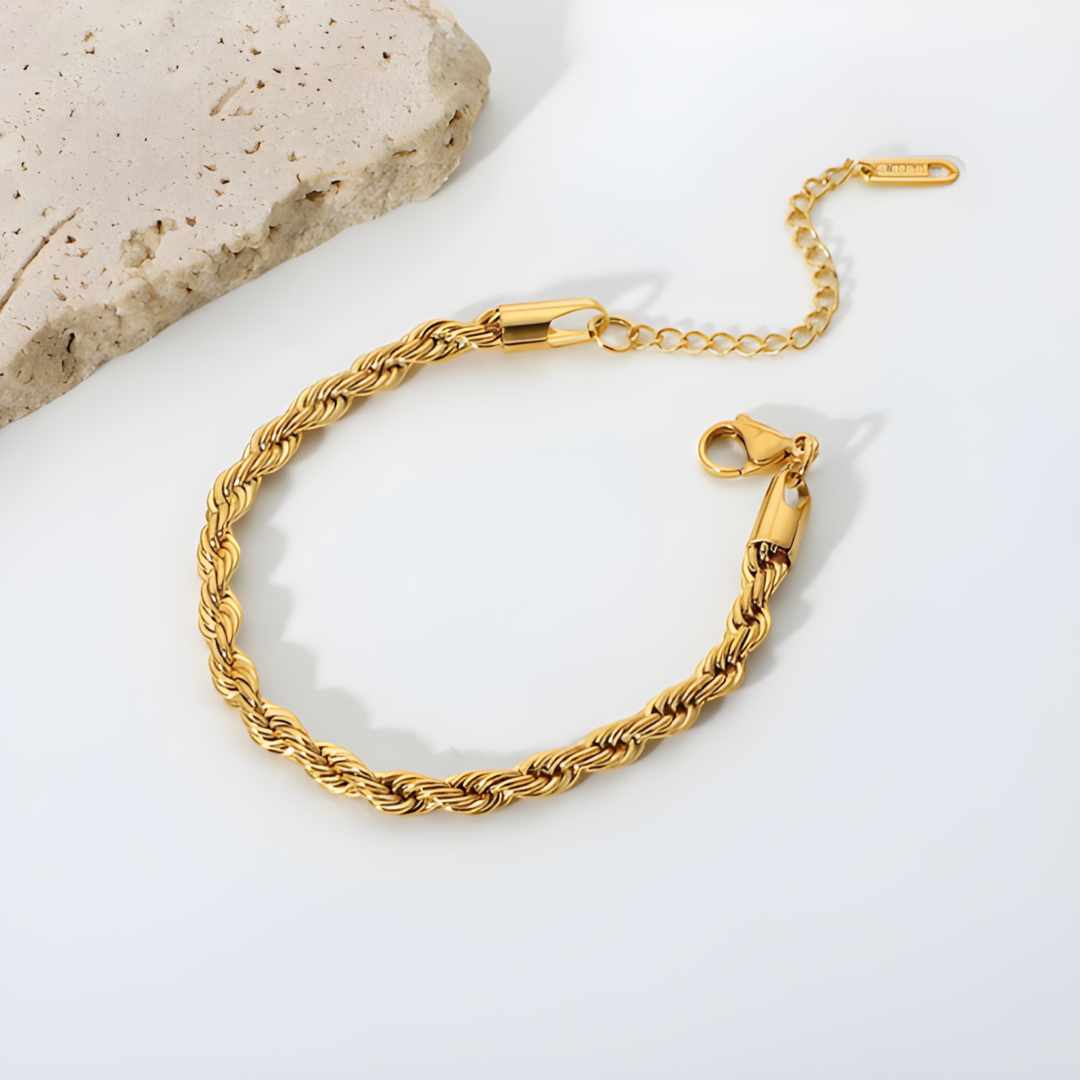 2mm Scarlett 18k Gold Twisted Chain Bracelet